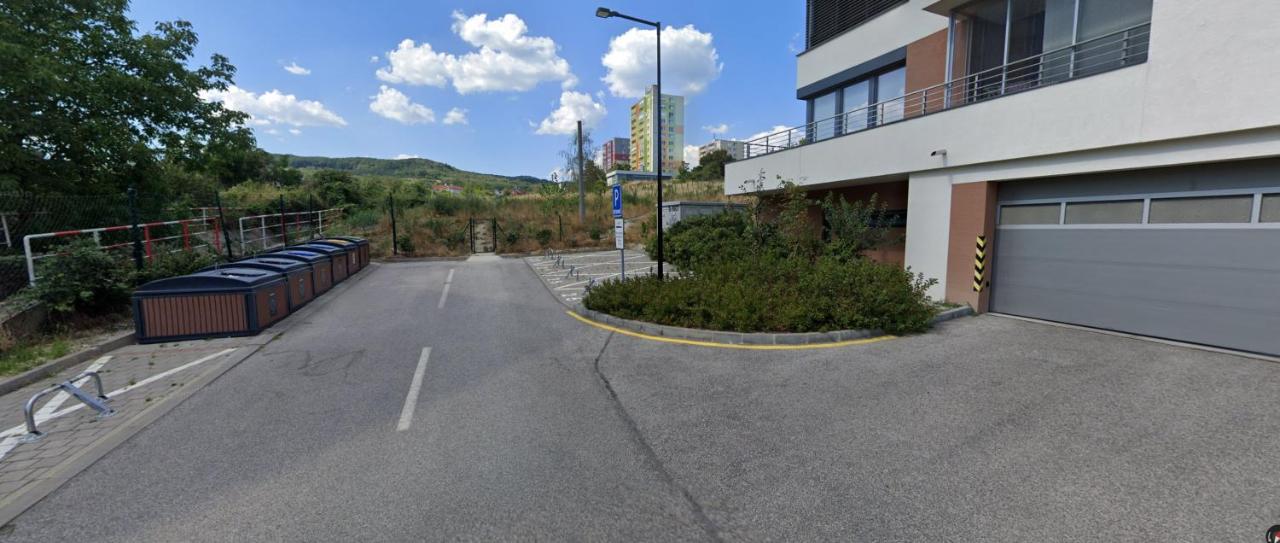 Air-Conditioned, 2 Room Apartment With Balcony, New Building Raca Pressburg Exterior foto
