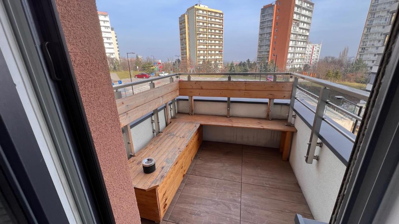 Air-Conditioned, 2 Room Apartment With Balcony, New Building Raca Pressburg Exterior foto